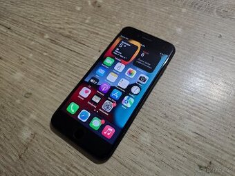 Iphone 7 plnefunkcny na displeji su skrabanceky od bezneho p