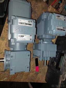 predám elektromotory SEW s prevodovkou