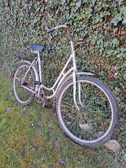 Predám starožitný 60 ročný starý retro bicykel