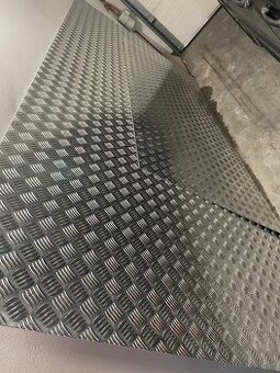 Hliníkový plech slzickovy aluminium