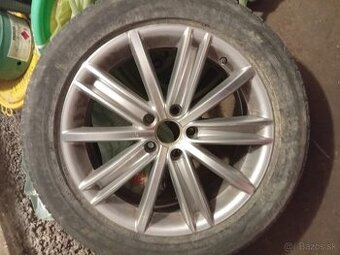 4 ks letné 235/45 R18 zo hliník. diskami (VW, Audi, Škoda)