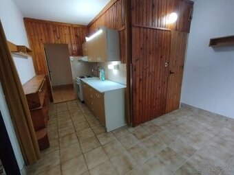 Predaj - veľký 2 izbový byt Tlmače-Lipník, okres Levice