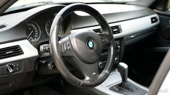 BMW M volant e90