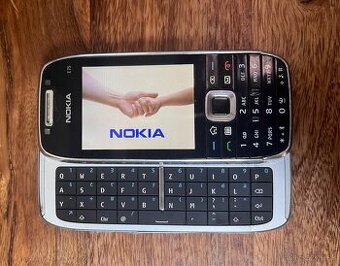 Nokia E75 manažérska rarita