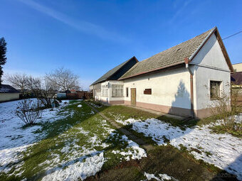 VRAKÚŇ – STARÝ RODINNÝ DOM NA PREDAJ S VEĽKÝM POZEMKOM - 24