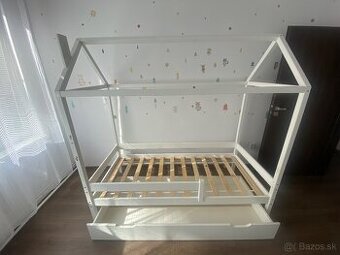 Detská domčeková posteľ