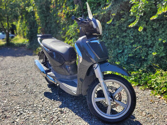 Aprilia Scarabeo 200