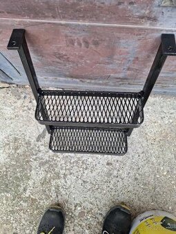 Predam stupacky schodiky Zetor major