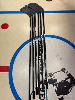 UPLNE NOVA PROFI HOKEJKA WARRIOR COVERT QR6 TEAM