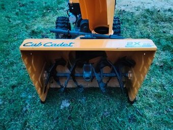 Snežná fréza Cub Cadet IntelliPOWER 243 cc – elektrický štar