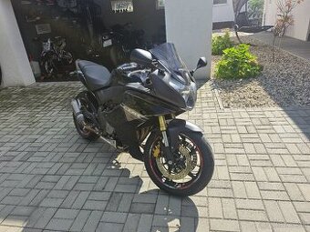 Honda cbr600f