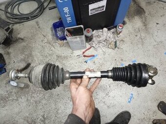 BMW lavá predná poloosa XD F30 F31 F32 rok 2014-2019