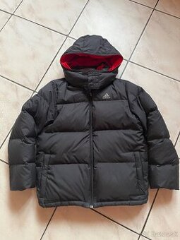 Adidas teplá bunda minimálne nosená