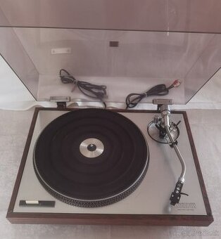 Gramofón Luxman PD-282