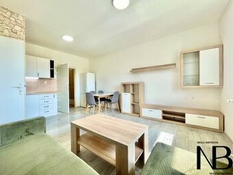 Na prenájom slnečný 2i byt s balkónom, ul. Východná, Trenčín