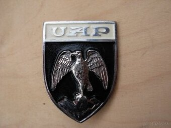 Dacia 1300 nepoužitý znak prednej masky
