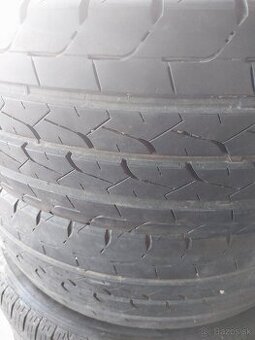 215/65r15c