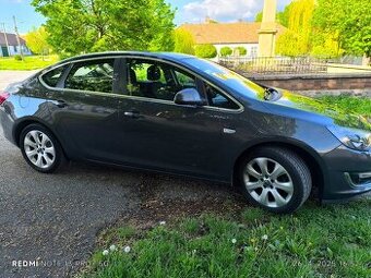 Opel Astra Sedan 1,4 benzin