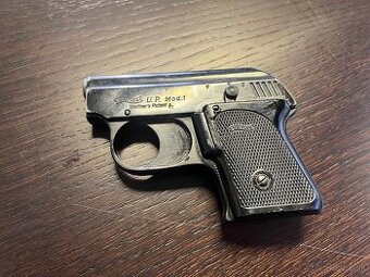 Štartovacia pištoľ Walther model 1