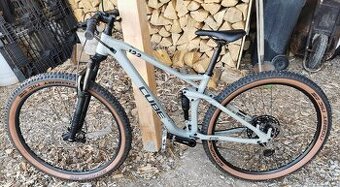 Horsky bicykel celoodpruzeny ram M pneu 29