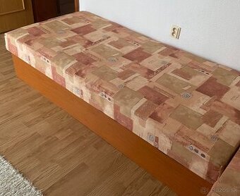 Predám čalúnené valendy