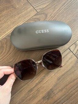 Okuliare slnečné Guess