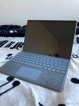 Surface pro 8 (i7-1185G7, 1TB SSD, 16Gb RAM)