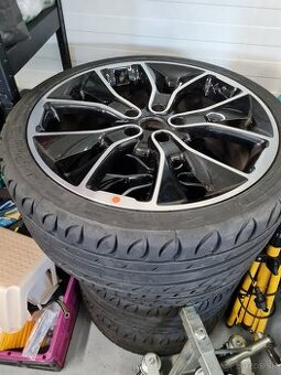 Disky a pneumatiky Hyundai 19"