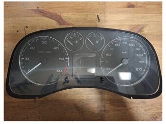 Prístrojový panel ( budíky ) Peugeot 307