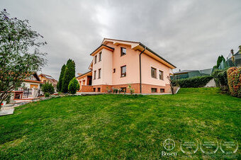 BOSEN | ZNÍŹENÁ CENA - Na predaj nadštandardný rodinný dom s