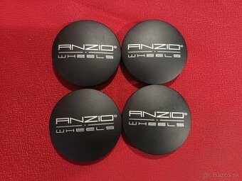 Pukličky Anzio