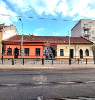 POLYFUNKČNÝ OBJEKT, KOMENSKÉHO ULICA, KOŠICE CENTRUM