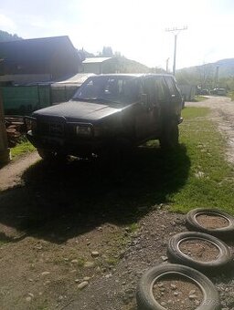 Predám v nepojazdné stave Opel Monterey 3.2 benzín