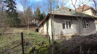 Dom s 8 árovým pozemkom Banská Štiavnica