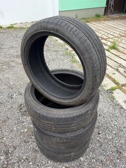Pirelli a GoodYear RunFlat