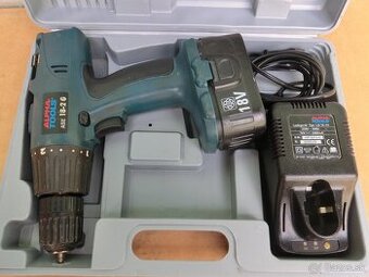 Aku vŕtačka a skrutkovač