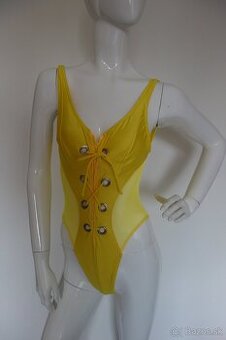Žlté jednodielne dámske plávky