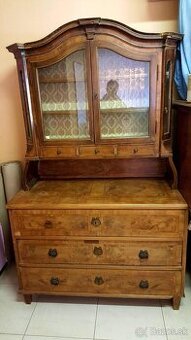 STAROŽITNÉ ORIGINÁLNE NÁBYTKY