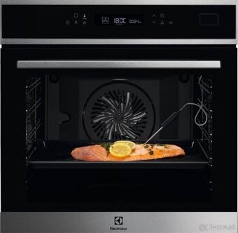 Vstavana rura ELECTROLUX 800 PRO SteamBoost EOB7S31X