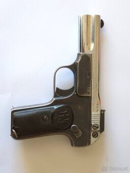 pištoľ samonabíjacia