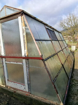 Skleník do záhrady - darujem za odvoz