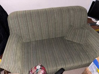 Darujem dva gauče za odvoz