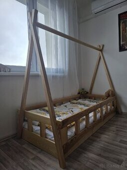 Detská posteľ- domček, masív - Jaseň