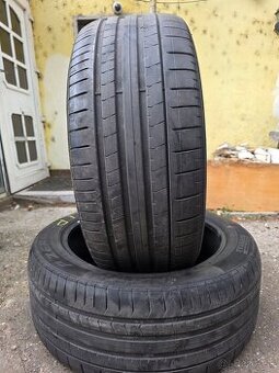 Ponúkam 2 letné pneumatiky Pirelli PZero 275/45 R21