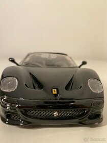Model auta Ferrari F50.