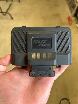 Racechip Ultimate Mercedes power box