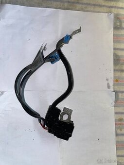 BMW E90 E91 E92 IBS minusový a plusový kábel pyro poistka