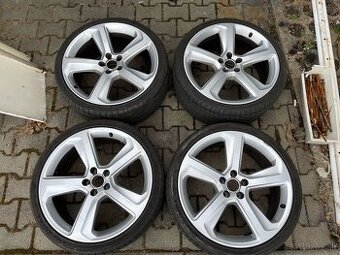 Audi RS5 R20 s letnými pneu 5x112, 8.5J x 20H2 ET 33