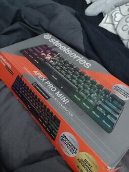 Steelseries Apex pro mini- herná klávesnica