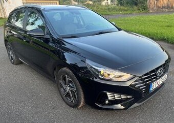 Hyundai i30 kombi 1.6crdi 85KW M6 RV2021 - 1